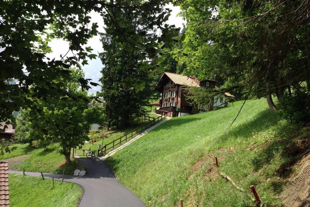 Chalet Sonnenheim Mit Atemberaubender Aussicht Adelboden Exteriör bild